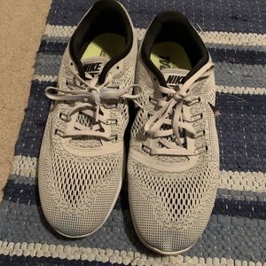 Nike Free Run “black white”